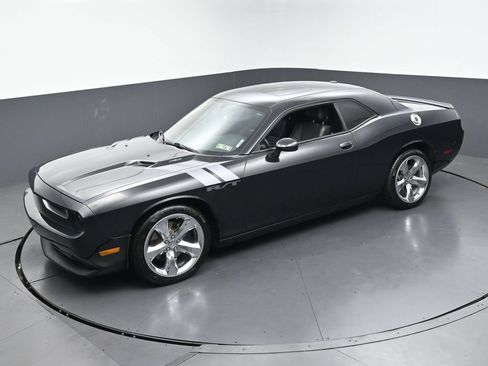 Used 2013 Dodge Challenger R/T Plus RWD image 35