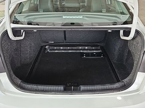 Used 2025 Volkswagen Jetta SE image 19