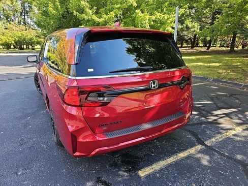 Used 2026 Honda Odyssey Sport-L image 3