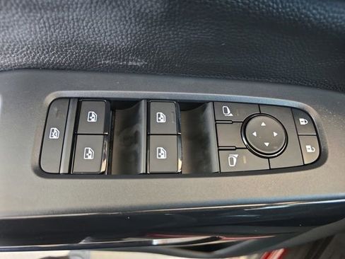 New 2026 Nissan Pathfinder SV AWD/4WD image 29