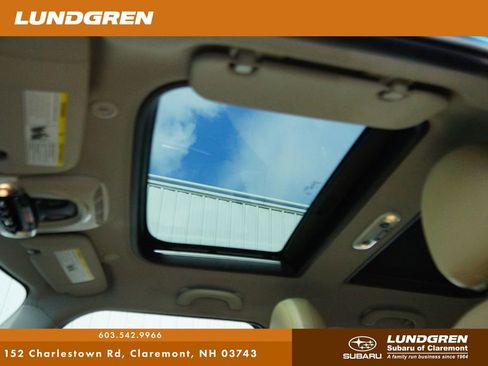 Used 2019 MINI Cooper 4-Door Hardtop image 25