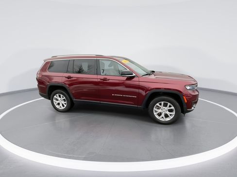 Used 2022 Jeep Grand Cherokee L Limited image 24