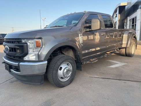 Used 2021 Ford F350 XL w/ Power Equipment Group image 2