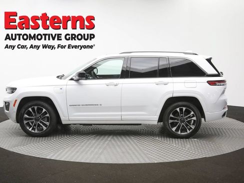Used 2022 Jeep Grand Cherokee Overland AWD/4WD image 64