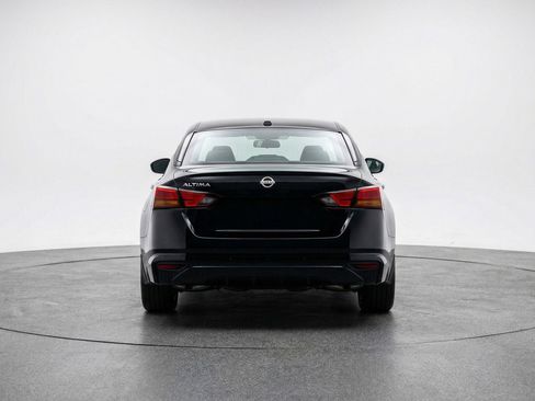 Used 2025 Nissan Altima 2.5 SV image 7