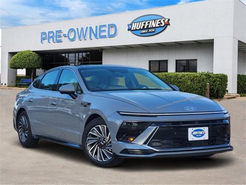 Used 2025 Hyundai Sonata Limited image 1