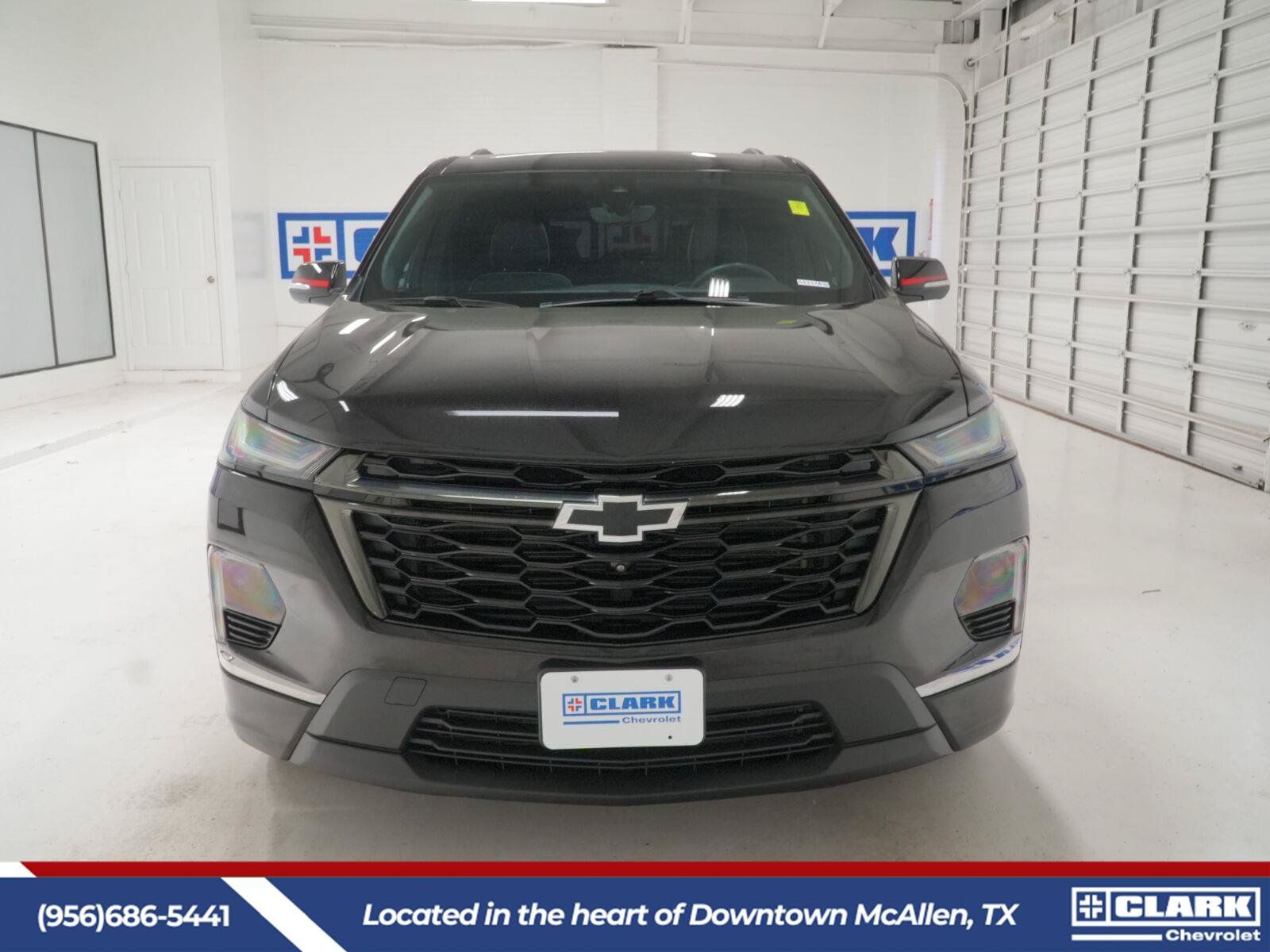 Used 2023 Chevrolet Traverse Premier w/ Redline Edition FWD image 2