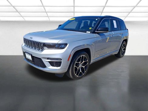 Certified 2022 Jeep Grand Cherokee Summit AWD/4WD image 11