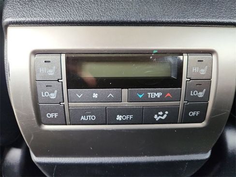 Used 2017 Lexus GX 460 Premium w/ Premium Package image 22