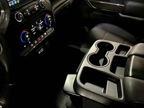 Used 2021 Chevrolet Silverado 1500 LT image 34