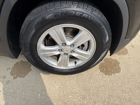 Used 2019 Chevrolet Trax LT w/ LT Convenience Package FWD image 9