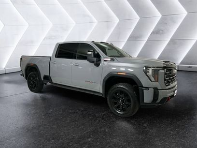 Used 2025 GMC Sierra 2500 AT4 w/ AT4 Premium Plus Package