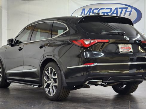 Certified 2024 Acura MDX SH-AWD w/ Technology Package image 9