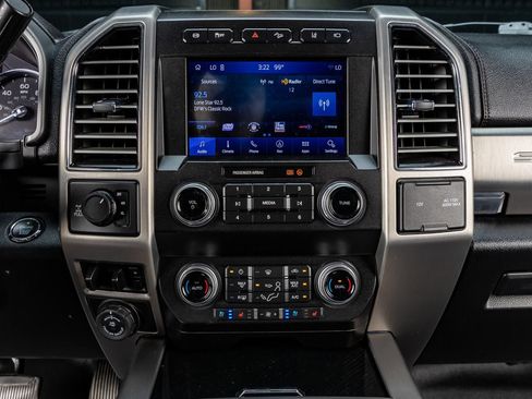 Used 2021 Ford F350 Platinum AWD/4WD image 22