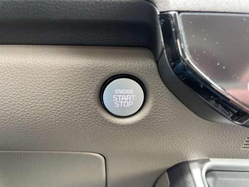 New 2026 Kia Carnival EX image 23