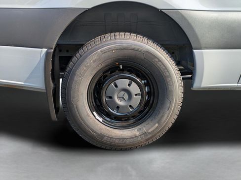 New 2025 Mercedes-Benz Sprinter 2500 image 10