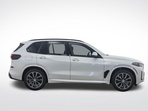 Used 2026 BMW X5 xDrive40i w/ M Sport Package AWD/4WD image 6