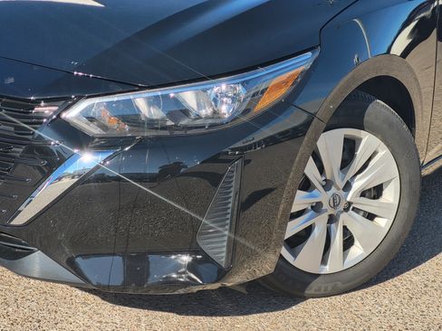 Certified 2024 Nissan Sentra S FWD image 8