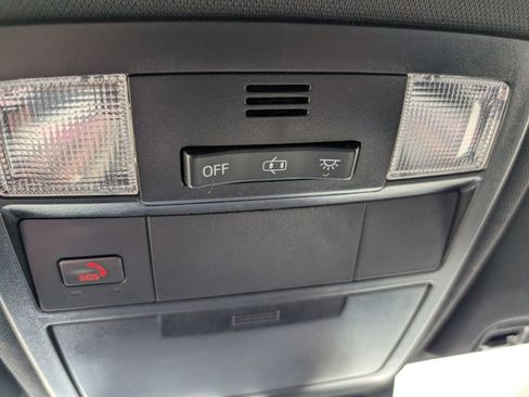 Used 2023 Toyota Tacoma TRD Sport w/ Advanced Technology Package image 11