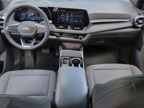 Certified 2025 Chevrolet Equinox LT w/ Safety and Technology Package image 20