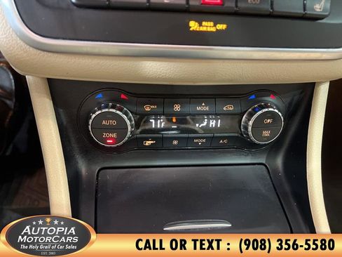 Used 2014 Mercedes-Benz CLA 250 4MATIC image 25