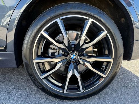 Used 2019 BMW X7 xDrive50i w/ M Sport Package image 9