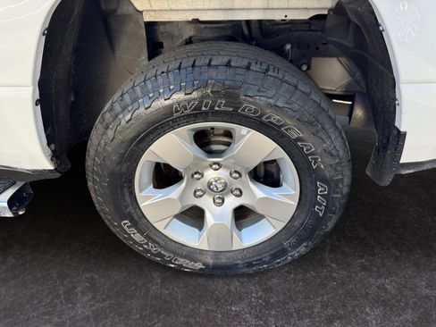 Used 2022 RAM 1500 Big Horn AWD/4WD image 14