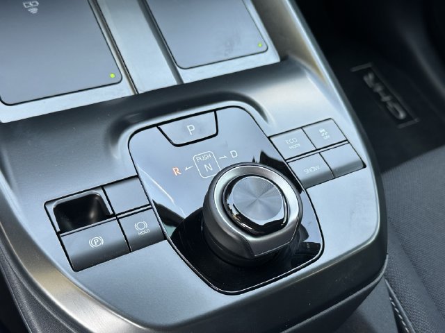 Used 2026 Toyota C-HR AWD/4WD image 21