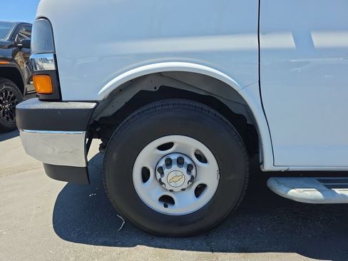 Used 2024 Chevrolet Express 2500 w/ Driver Convenience Package RWD image 32