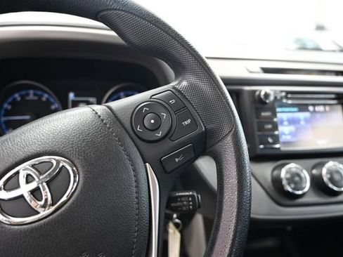 Used 2017 Toyota RAV4 LE w/ All Weather Liner Package FWD image 23