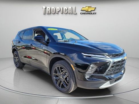 New 2026 Chevrolet Blazer LT image 4