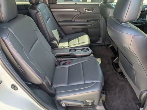 Used 2019 Toyota Highlander Limited AWD/4WD image 33