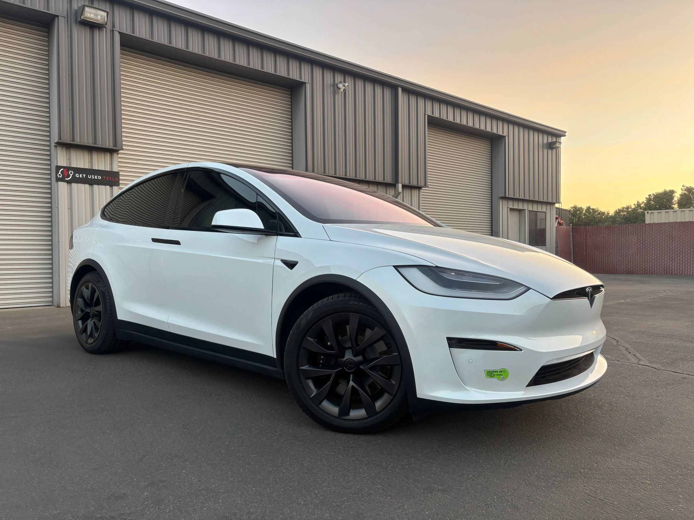 Used 2022 Tesla Model X AWD/4WD image 2