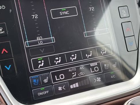 Used 2022 Subaru Outback Touring XT image 15