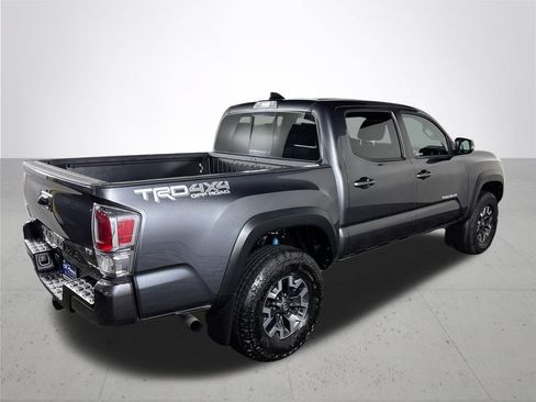 Used 2023 Toyota Tacoma TRD Off-Road w/ Technology Package AWD/4WD image 6