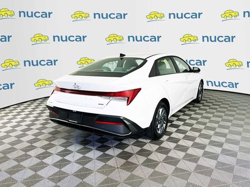 Used 2025 Hyundai Elantra Hybrid FWD image 7
