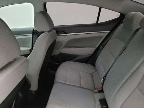 Used 2018 Hyundai Elantra SEL FWD image 18