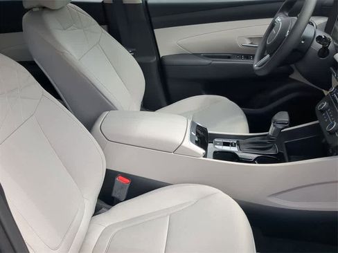 New 2026 Hyundai Tucson SE image 22
