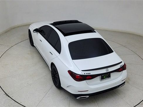 Used 2024 Mercedes-Benz E 450 4MATIC Sedan w/ Airmatic Package image 86