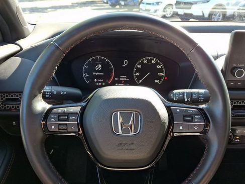Certified 2025 Honda HR-V Sport image 19