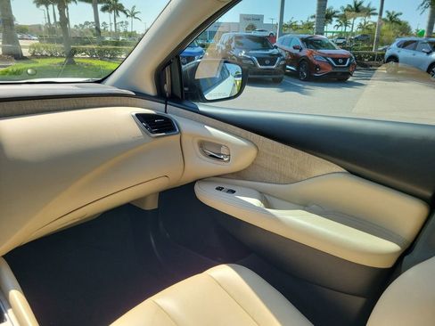 Certified 2022 Nissan Murano SV image 18