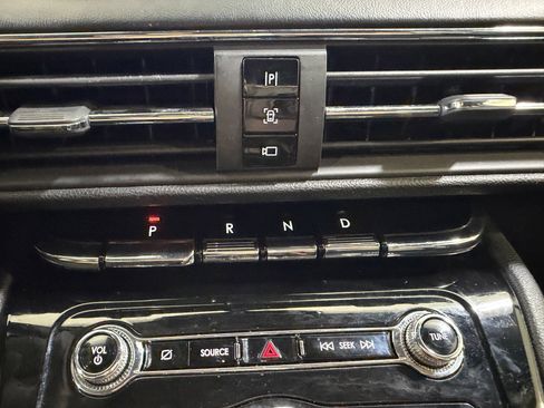 Used 2022 Lincoln Corsair FWD w/ Equipment Group 101A image 17