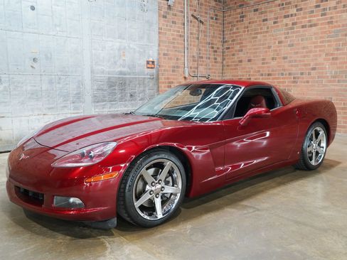 Used 2007 Chevrolet Corvette Coupe RWD image 6