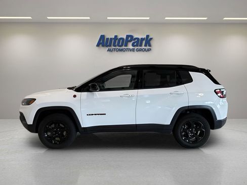 Used 2024 Jeep Compass Trailhawk AWD/4WD image 7
