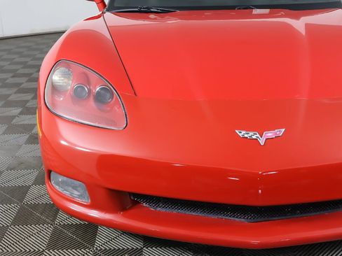 Used 2006 Chevrolet Corvette Coupe w/ Preferred Equipment Group RWD image 8