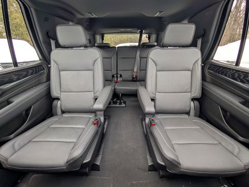 Used 2024 GMC Yukon Denali image 42