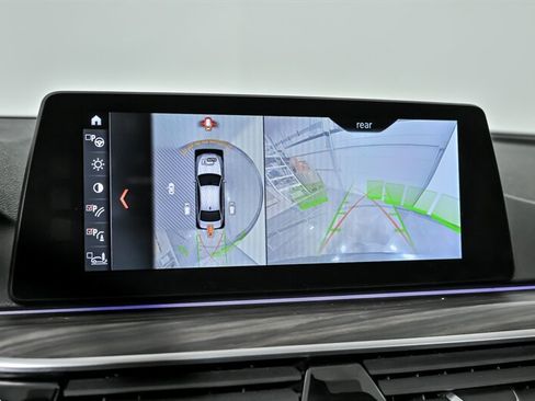 Used 2017 BMW 530i xDrive image 29