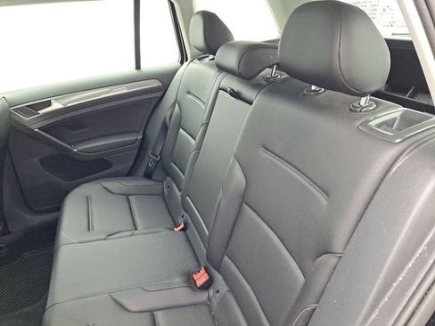 Used 2017 Volkswagen Golf Alltrack SE image 21