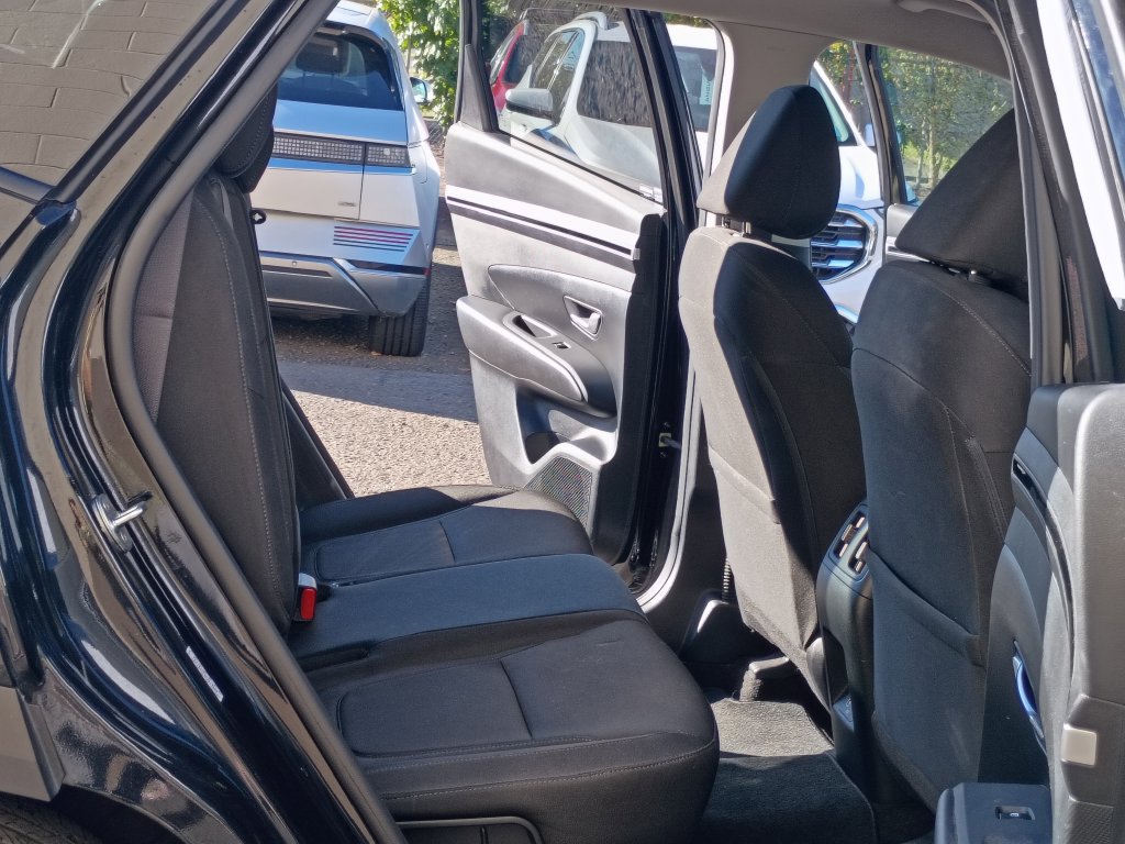 Used 2022 Hyundai Tucson SEL FWD image 18