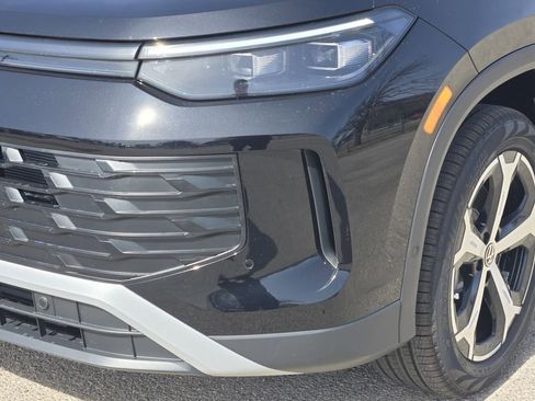 New 2026 Volkswagen Tiguan SE AWD/4WD image 6